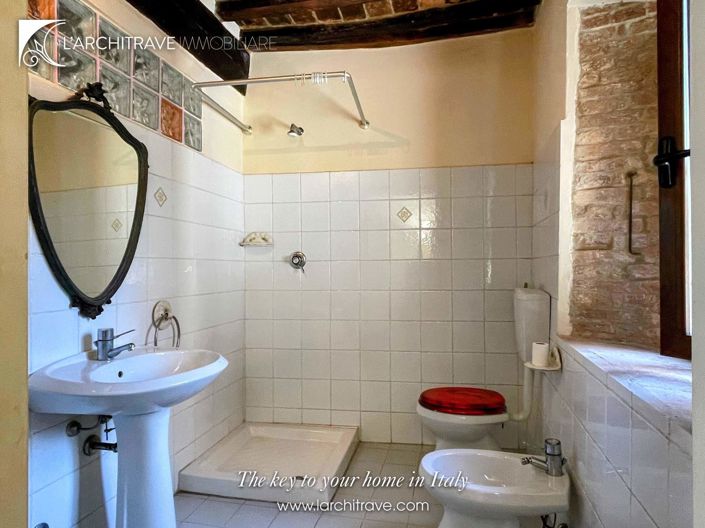 Image No.15-1 Bed House for sale