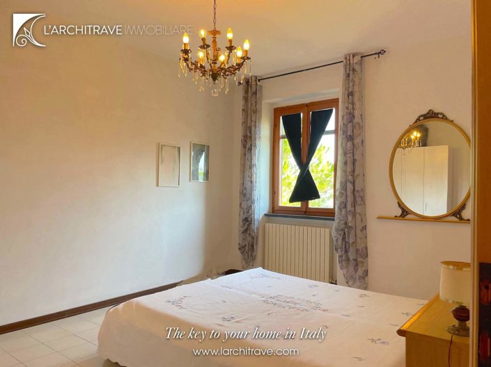 Image No.13-3 Bed House for sale