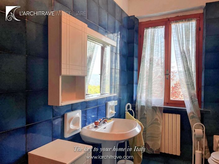 Image No.14-3 Bed House for sale