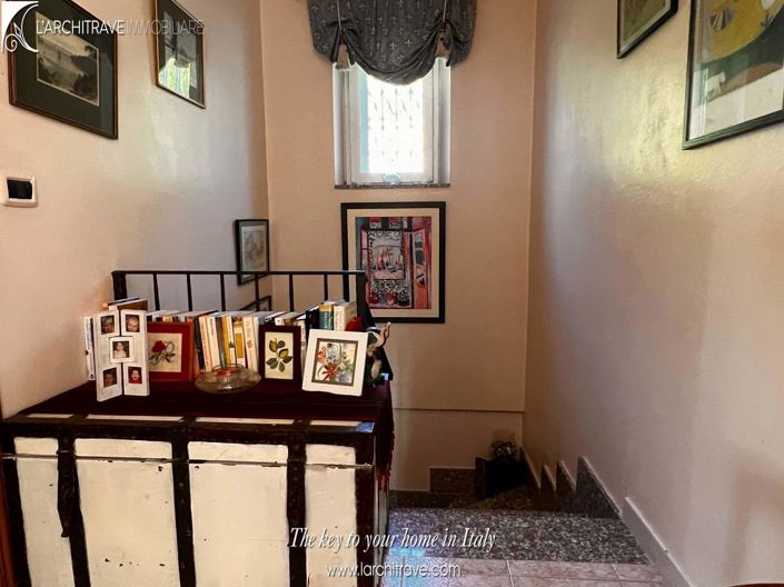 Image No.11-3 Bed Villa for sale