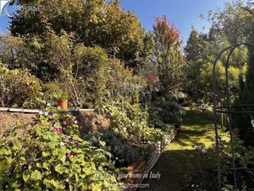 09409b89-e09f-64dd-ecf6-93b2a3390693