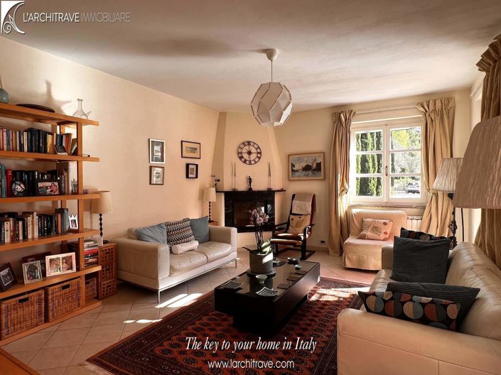 Image No.3-3 Bed Villa for sale