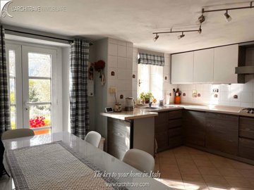 5b3882b4-f085-77d7-5d92-2a9ed4aee374