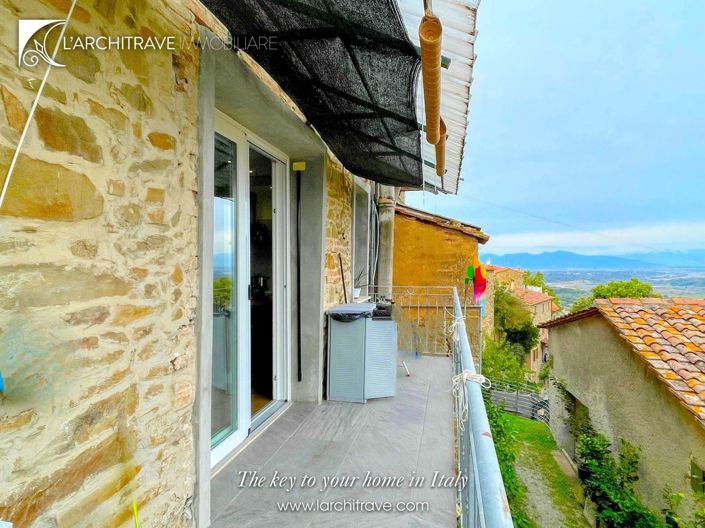 Image No.4-2 Bed House for sale