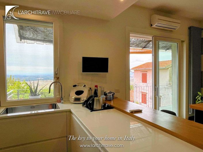 Image No.6-2 Bed House for sale