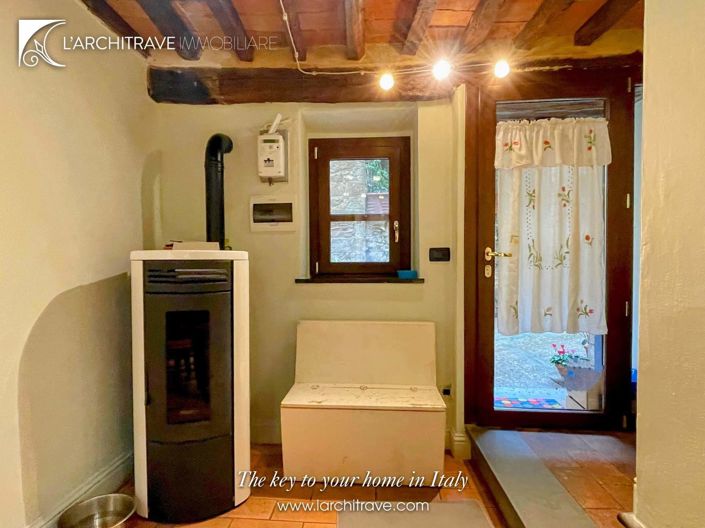 Image No.17-2 Bed House for sale