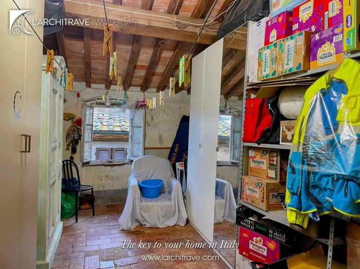 Image No.18-2 Bed House for sale