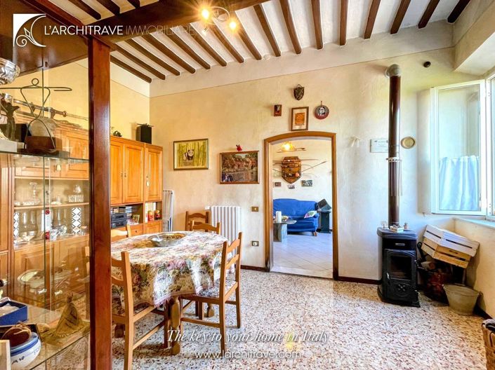 Image No.6-3 Bed House for sale