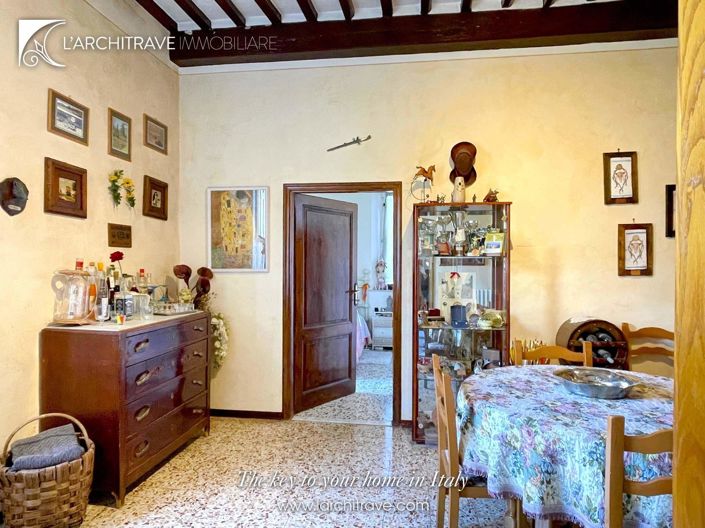 Image No.9-3 Bed House for sale