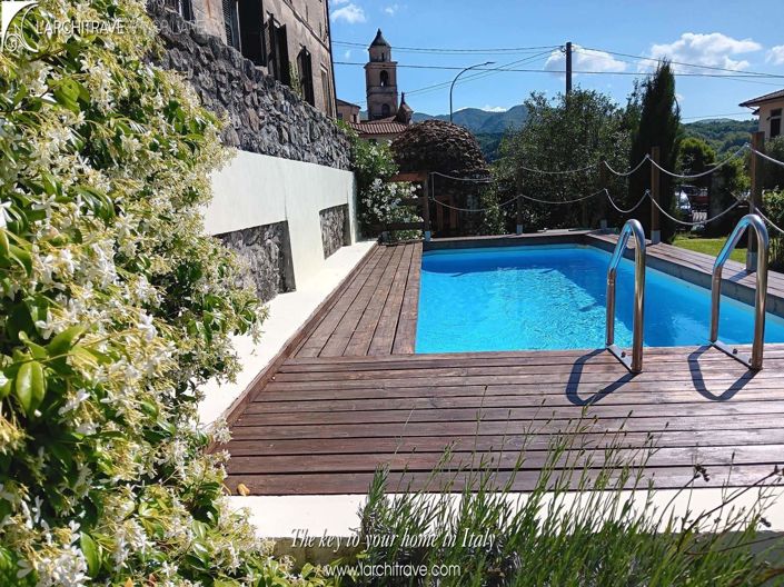 Image No.17-7 Bed Villa for sale