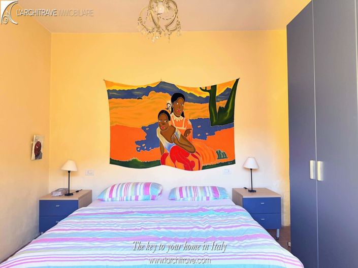 Image No.4-2 Bed House for sale