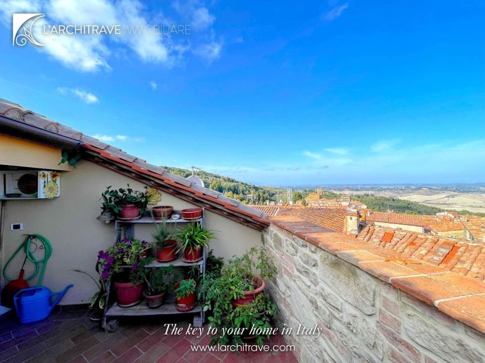 Image No.1-2 Bed House for sale