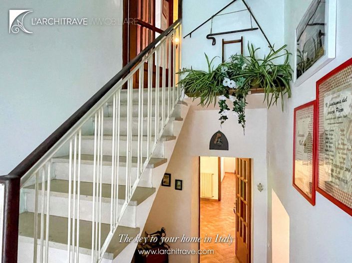 Image No.13-5 Bed House for sale