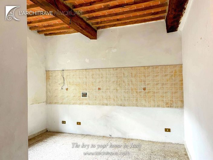 Image No.6-2 Bed House for sale