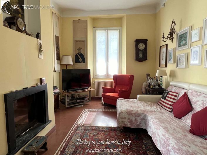 Image No.4-4 Bed Villa for sale