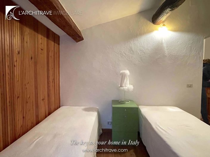 Image No.14-2 Bed House for sale