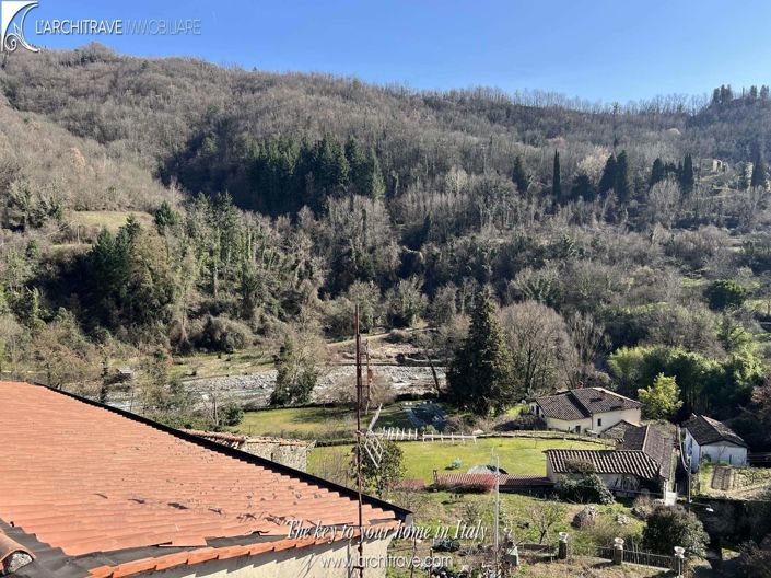 Image No.11-2 Bed House for sale