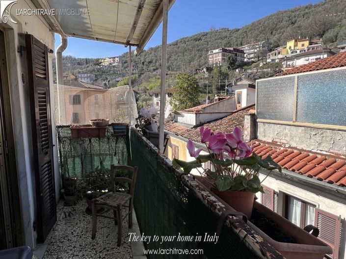 Image No.7-2 Bed House for sale