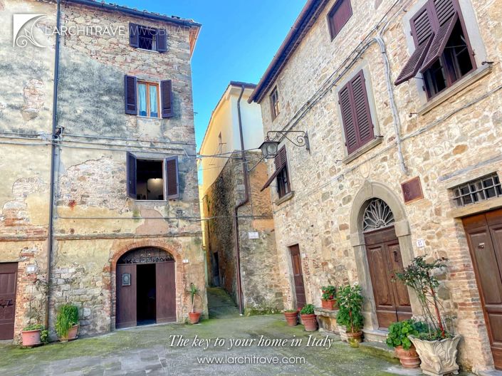 Image No.1-2 Bed House for sale