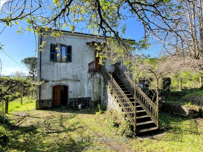 Image No.1-2 Bed Villa for sale