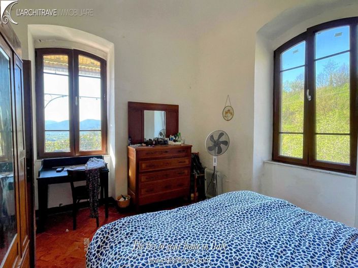 Image No.10-2 Bed Villa for sale