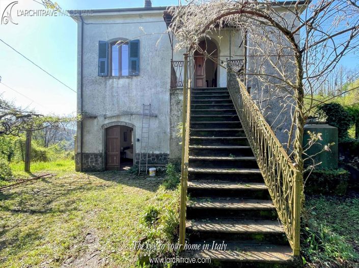 Image No.19-2 Bed Villa for sale