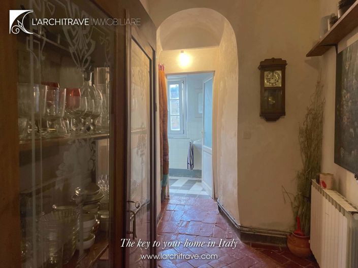 Image No.13-1 Bed House for sale