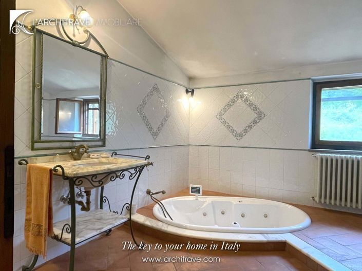 Image No.21-3 Bed Villa for sale