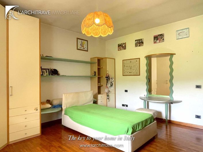 Image No.26-3 Bed Villa for sale