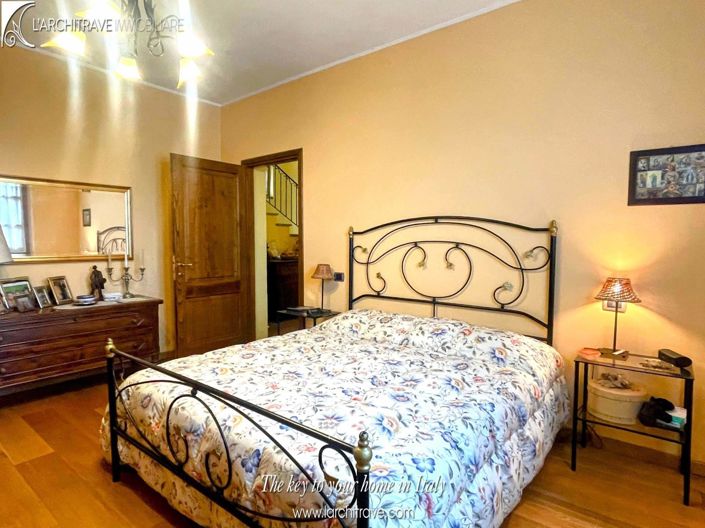 Image No.10-3 Bed Villa for sale