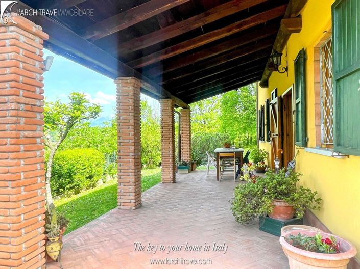 Image No.2-3 Bed Villa for sale