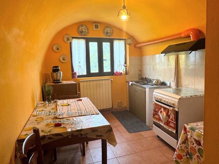 Image No.6-3 Bed House for sale