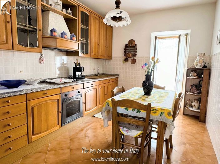 Image No.11-2 Bed Villa for sale