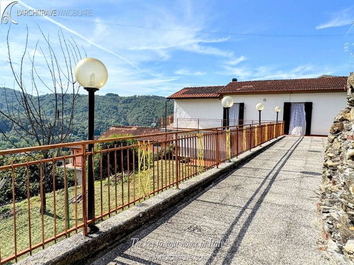 Image No.2-2 Bed Villa for sale