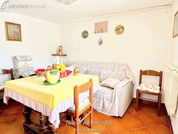 eb9cb6d6-b26e-524a-7a84-c894d75b7d3f