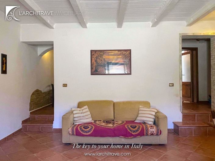 Image No.11-2 Bed House for sale