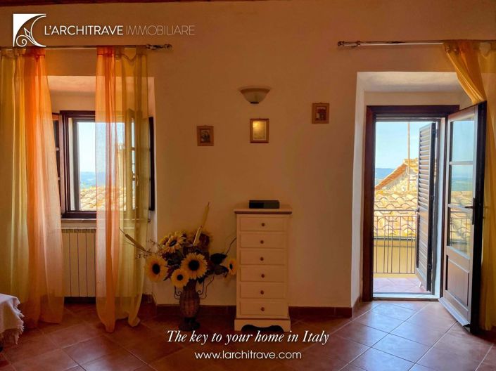 Image No.15-2 Bed House for sale