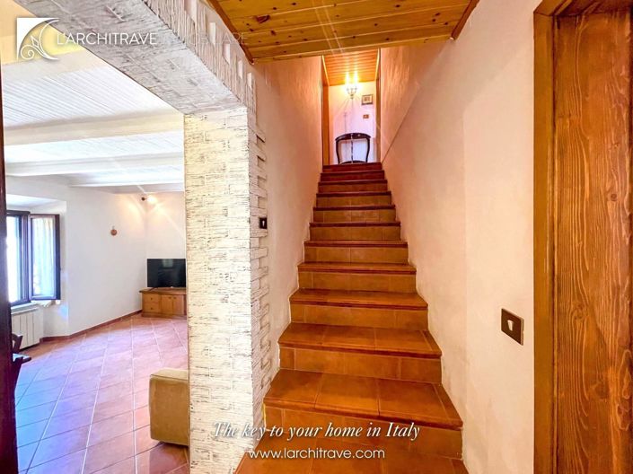 Image No.22-2 Bed House for sale