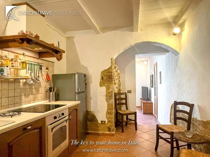 Image No.4-2 Bed House for sale