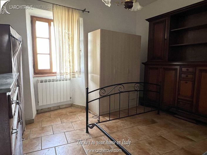 Image No.7-2 Bed House for sale