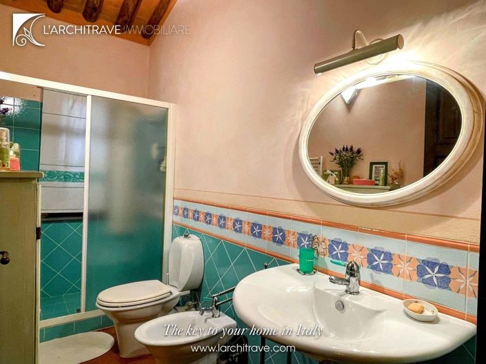 Image No.27-3 Bed House for sale