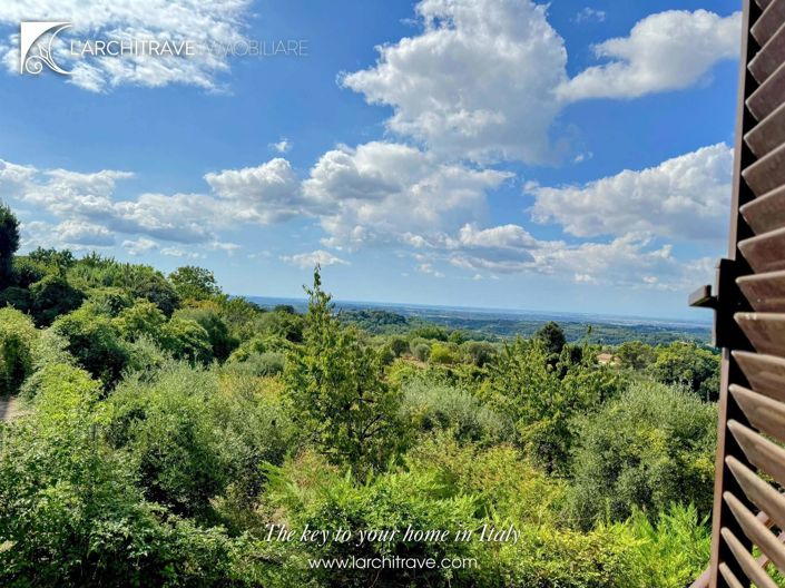 Image No.13-2 Bed House for sale