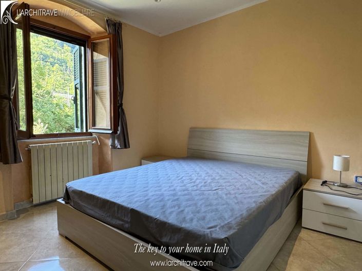 Image No.15-3 Bed House for sale