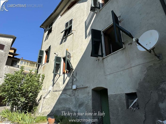 Image No.17-3 Bed House for sale