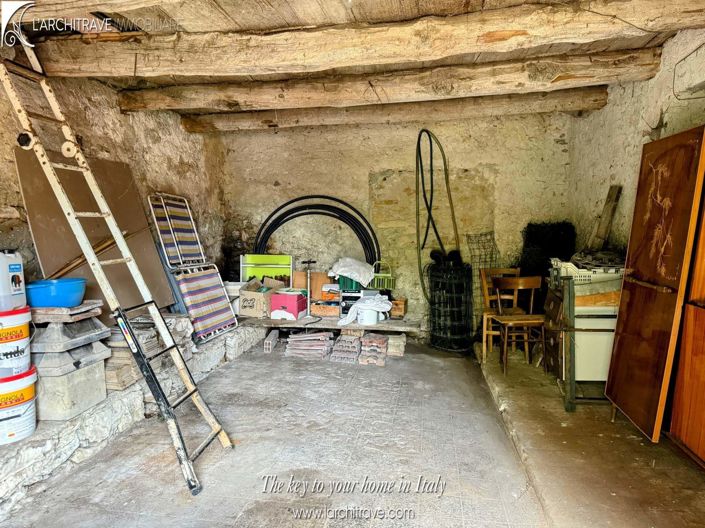 Image No.12-2 Bed Villa for sale