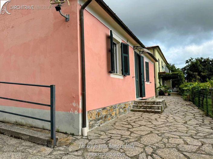 Image No.17-2 Bed Villa for sale