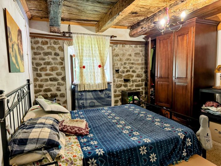 Image No.21-3 Bed House for sale