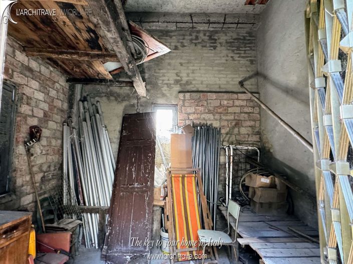 Image No.24-3 Bed House for sale