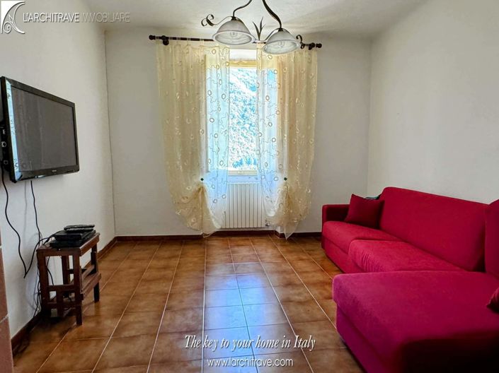 Image No.5-3 Bed House for sale