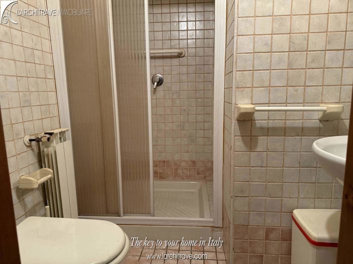 Image No.11-4 Bed House for sale